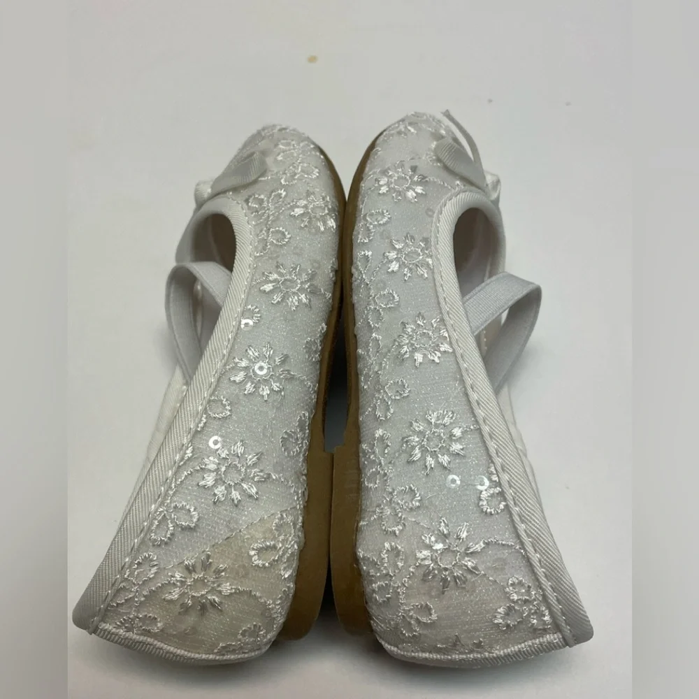 Jumping Beans®
Walnut / White Toddler Girls'
Ballet Flats Size 7T - Picture 5 of 9